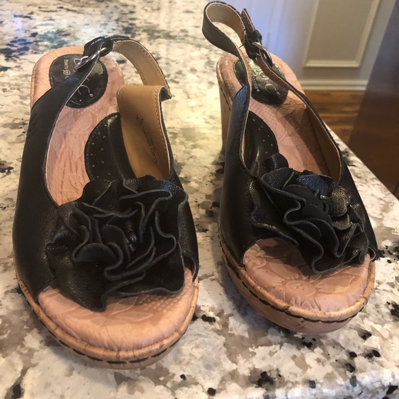 b.o.c. Shoes - B.O.C. black leather wedge platform sandals